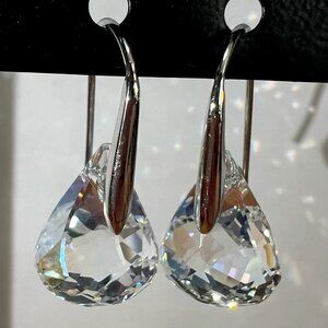 Brand New, Never Worn Authentic Swarovski Crystal Energic Clear Earrings